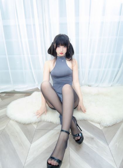 丰满的大胸女朋友3在线看